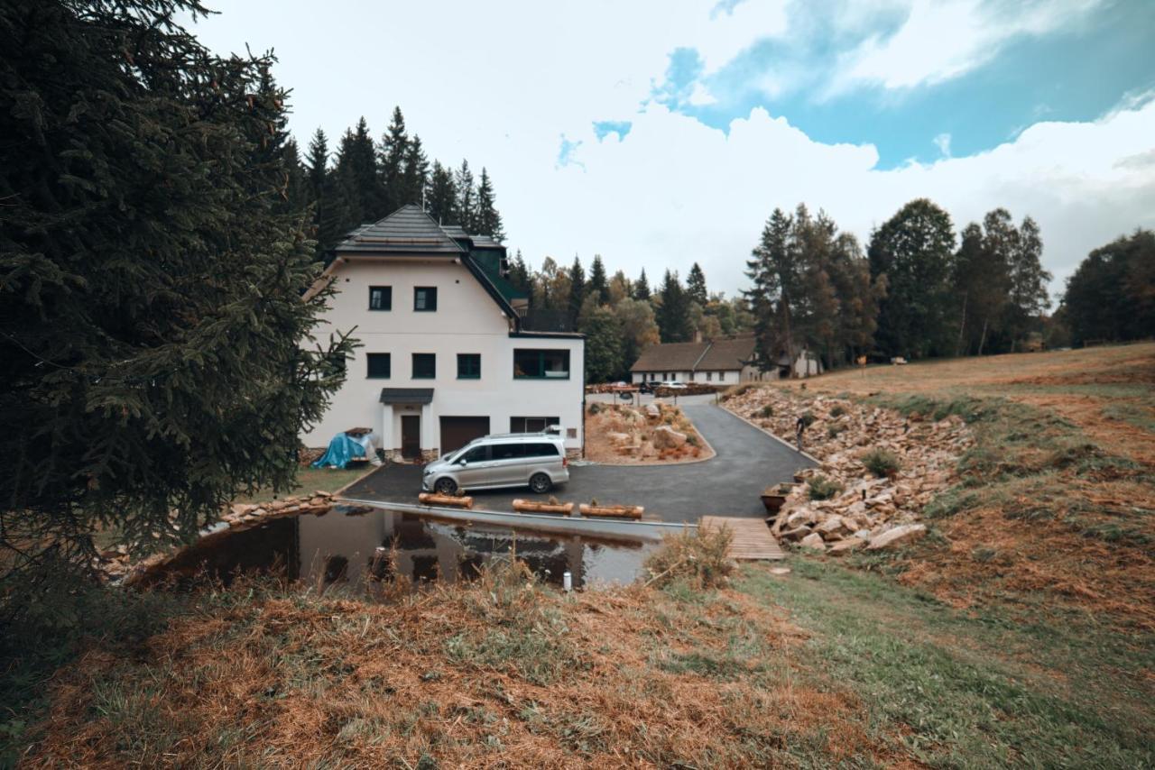 Hotel Chata Pod Obrim Hradem Nicov  Exterior foto